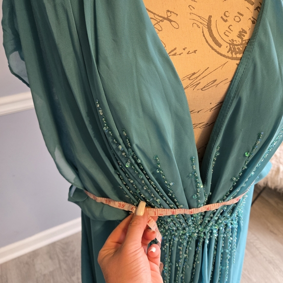 Elegant Blue Evening Gown - Picture 9 of 9